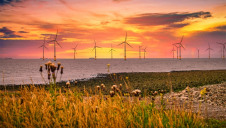 The Commission had previously recommended 50% renewables by 2030, in line with the old Climate Change Act and with historic pricing